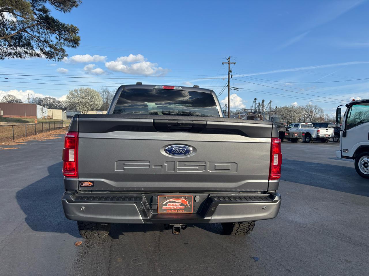 Ford F-150 XL 4WD SuperCrew 5.5' Box 2023