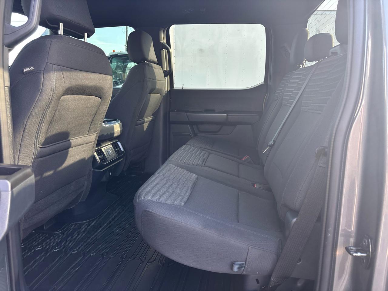 Ford F-150 XL 4WD SuperCrew 5.5' Box 2023