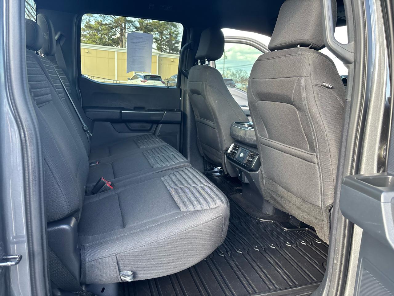 Ford F-150 XL 4WD SuperCrew 5.5' Box 2023