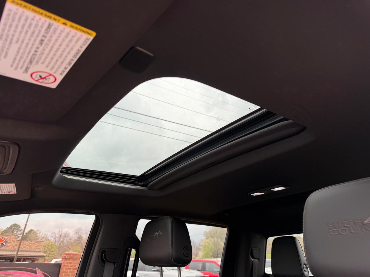 Chevrolet Silverado 2500HD 4WD Crew Cab 159" High Country 2021