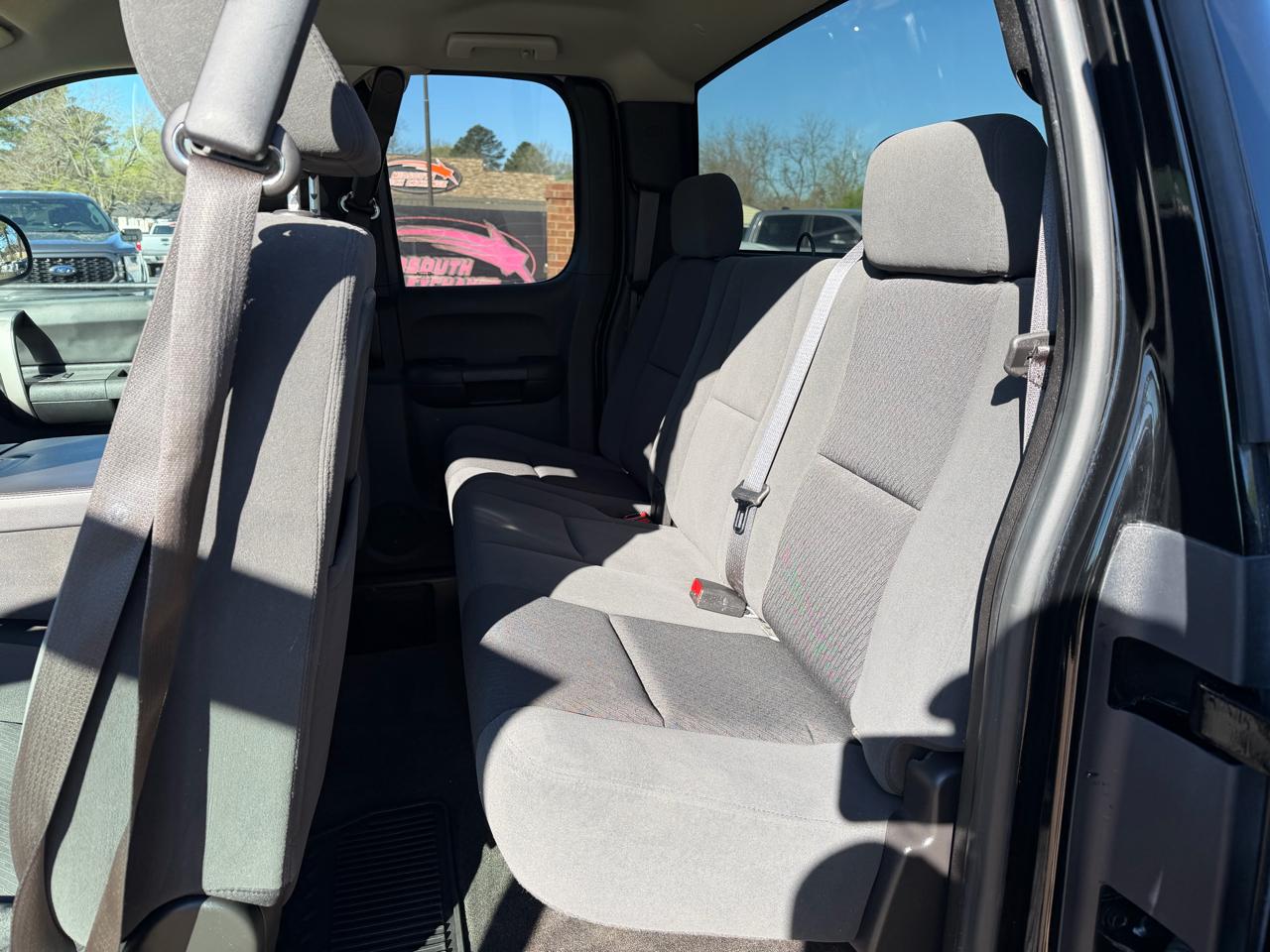 Chevrolet Silverado 1500 4WD Ext Cab 143.5" LT 2009