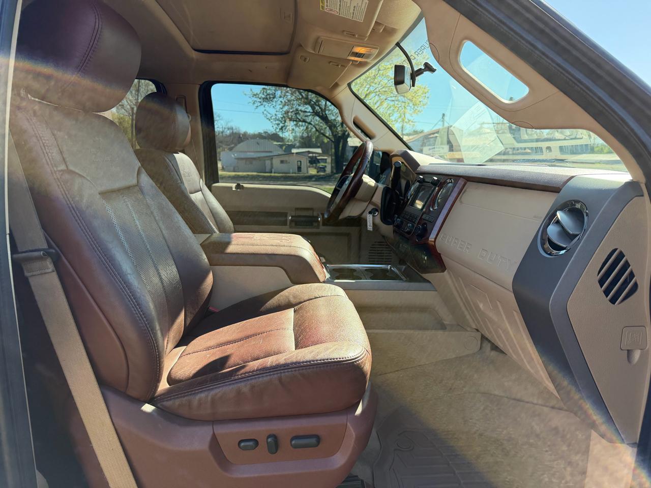 Ford Super Duty F-350 DRW 4WD Crew Cab 172" King Ranch 2012