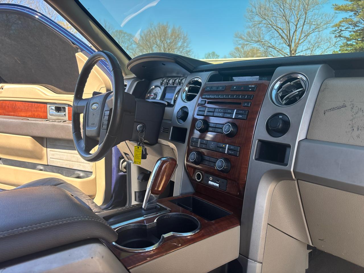 Ford F-150 4WD SuperCrew 145" Lariat 2010