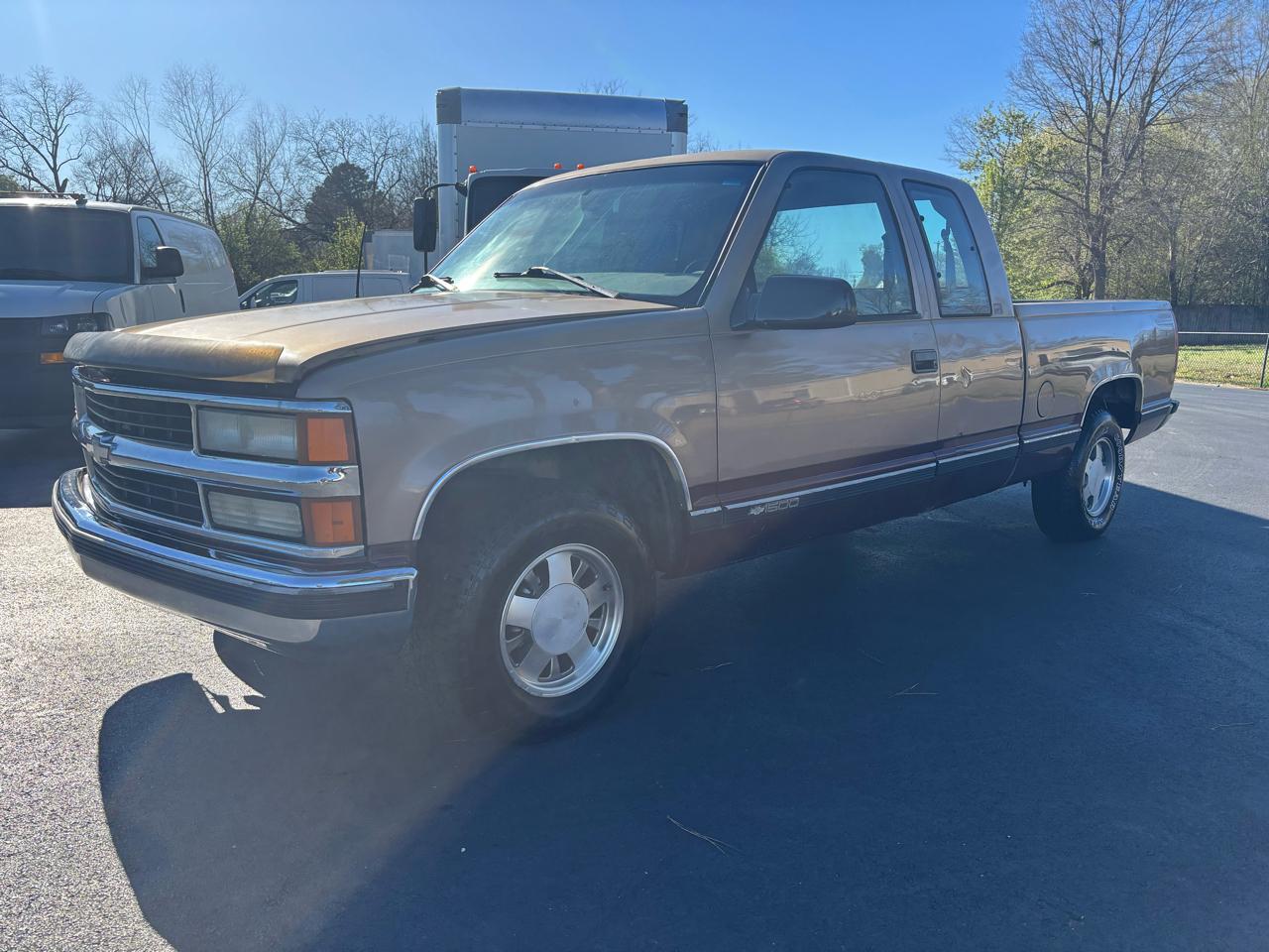 Chevrolet C/K 1500 Ext Cab 141.5" WB 1997