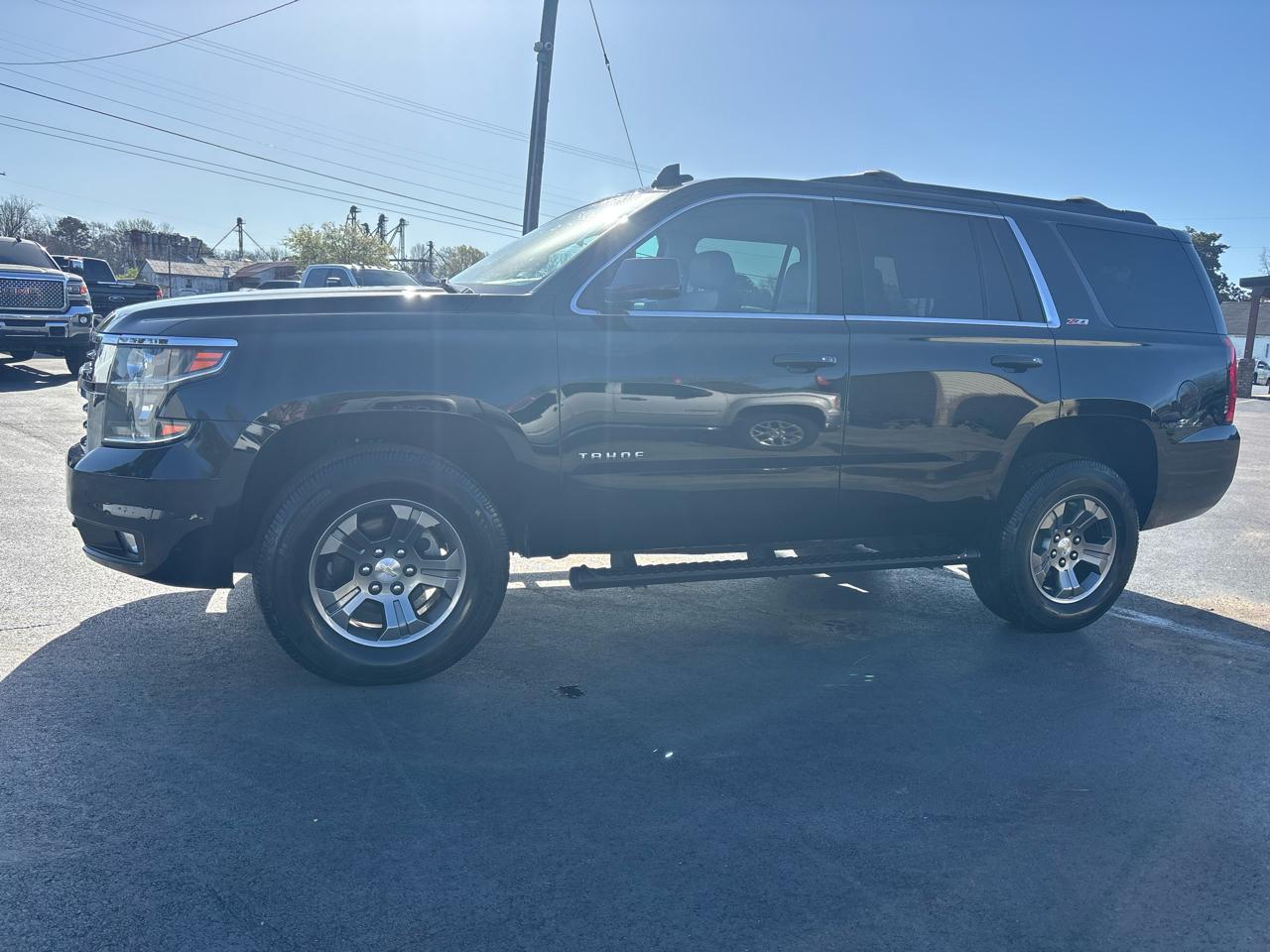 Chevrolet Tahoe 4WD 4dr LT 2019