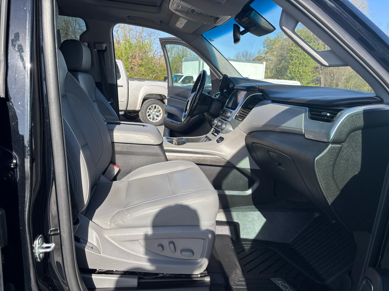 Chevrolet Tahoe 4WD 4dr LT 2019