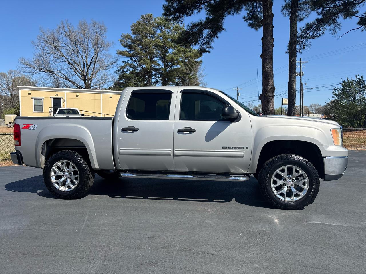 GMC Sierra 1500 4WD Crew Cab 143.5" SLE 2009