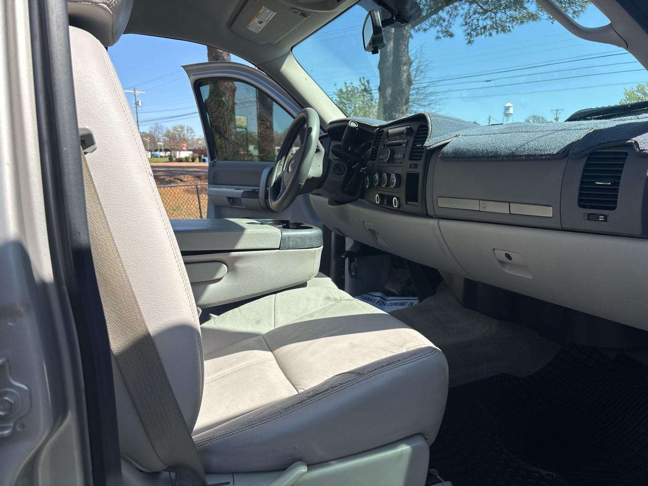 GMC Sierra 1500 4WD Crew Cab 143.5" SLE 2009