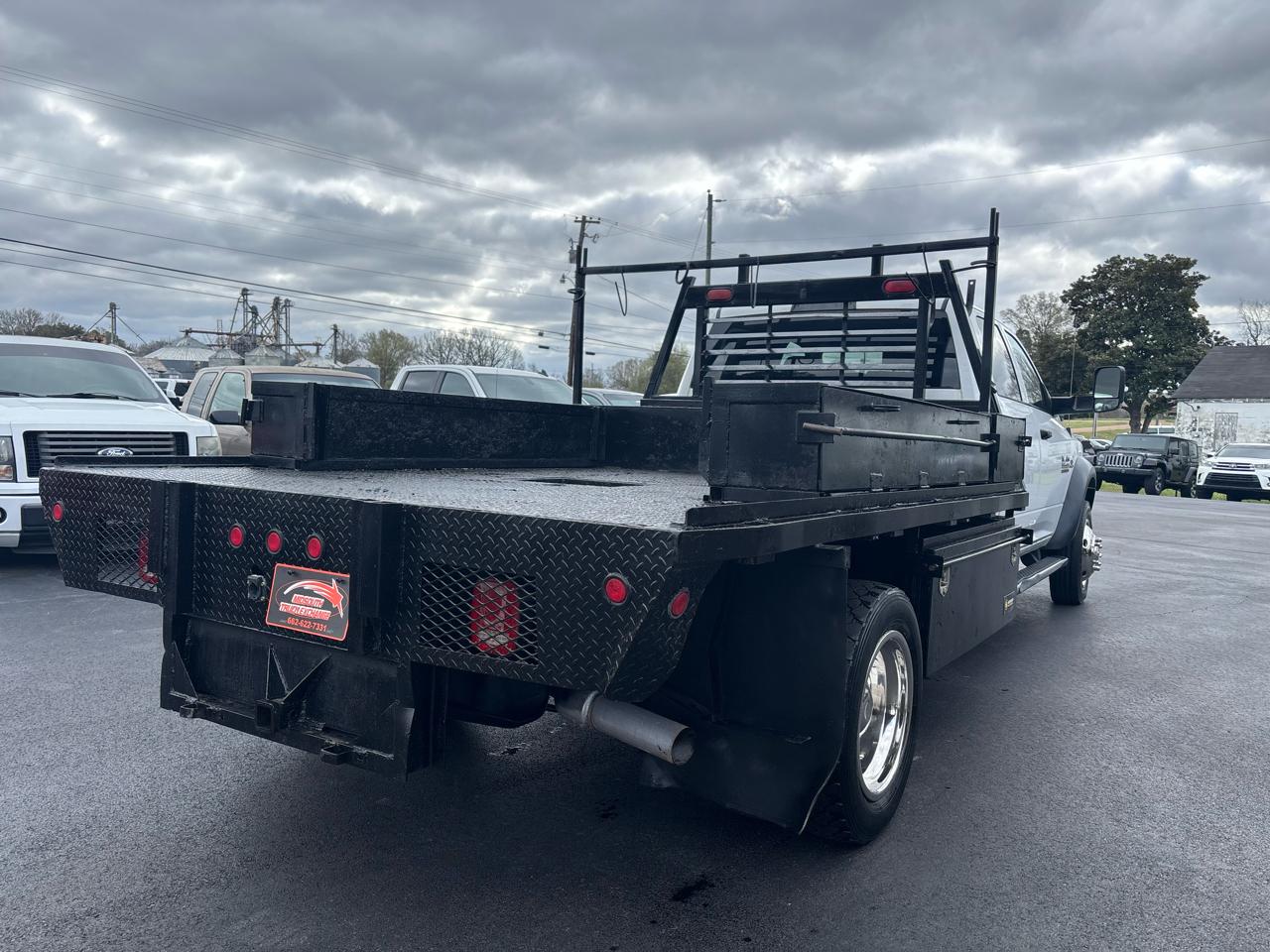 RAM 5500 Chassis Cab Tradesman 4x2 Crew Cab 84" CA 197.4" WB 2018