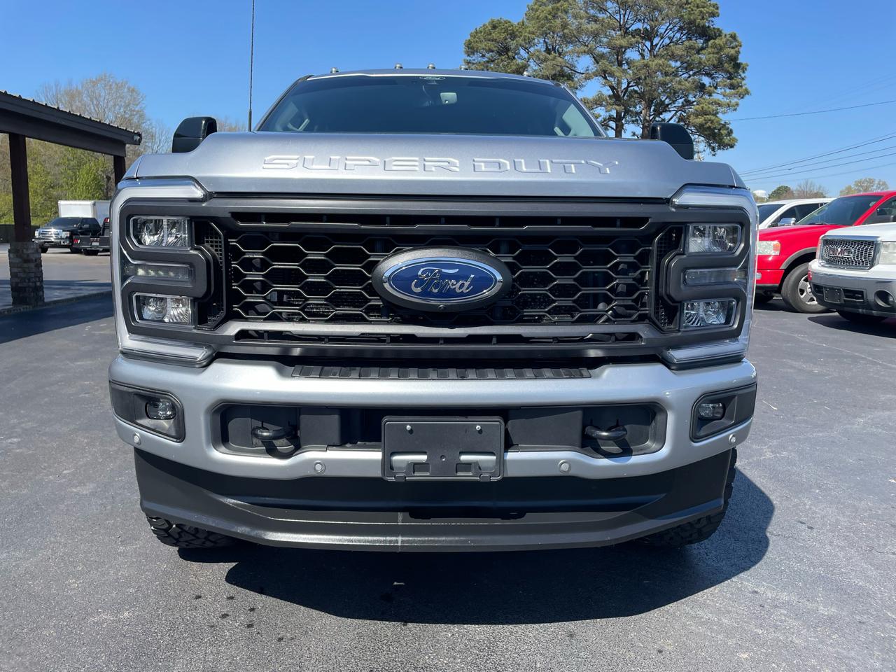 Ford Super Duty F-350 SRW Lariat 4WD Crew Cab 8' Box 2024