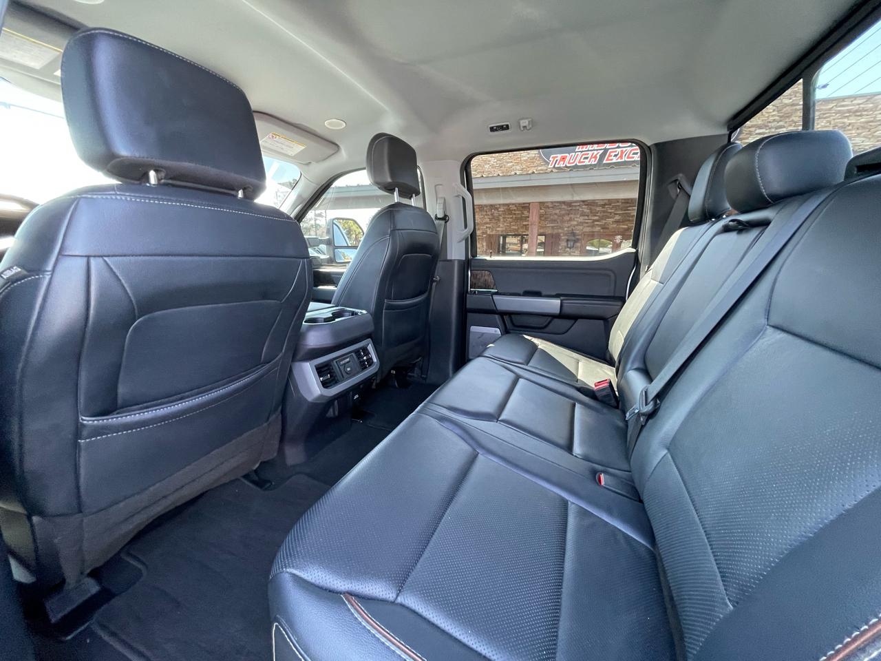 Ford Super Duty F-350 SRW Lariat 4WD Crew Cab 8' Box 2024