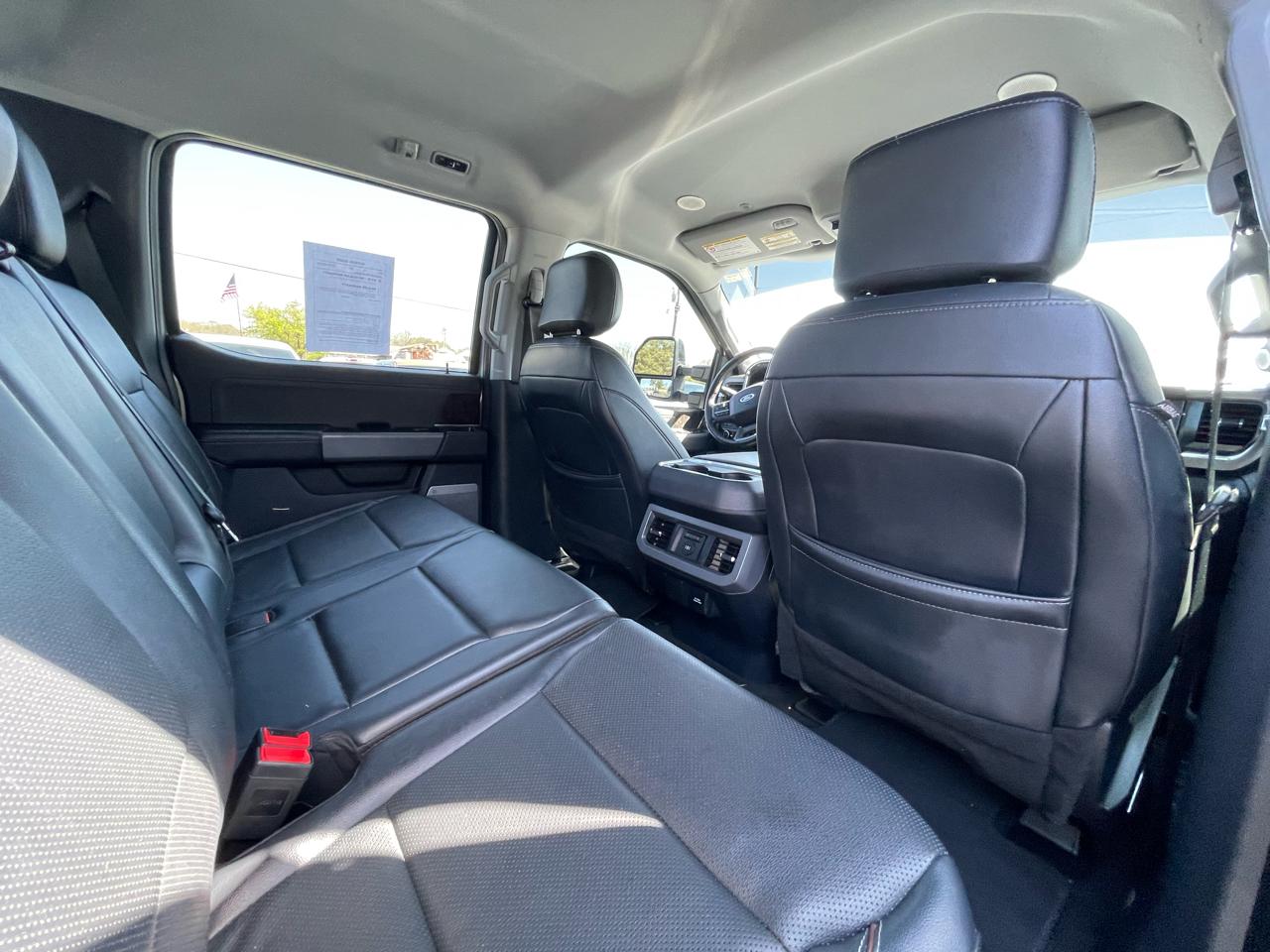 Ford Super Duty F-350 SRW Lariat 4WD Crew Cab 8' Box 2024