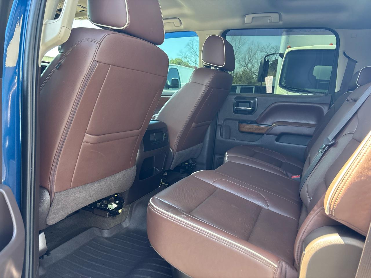 Chevrolet Silverado 1500 4WD Crew Cab 143.5" High Country 2016