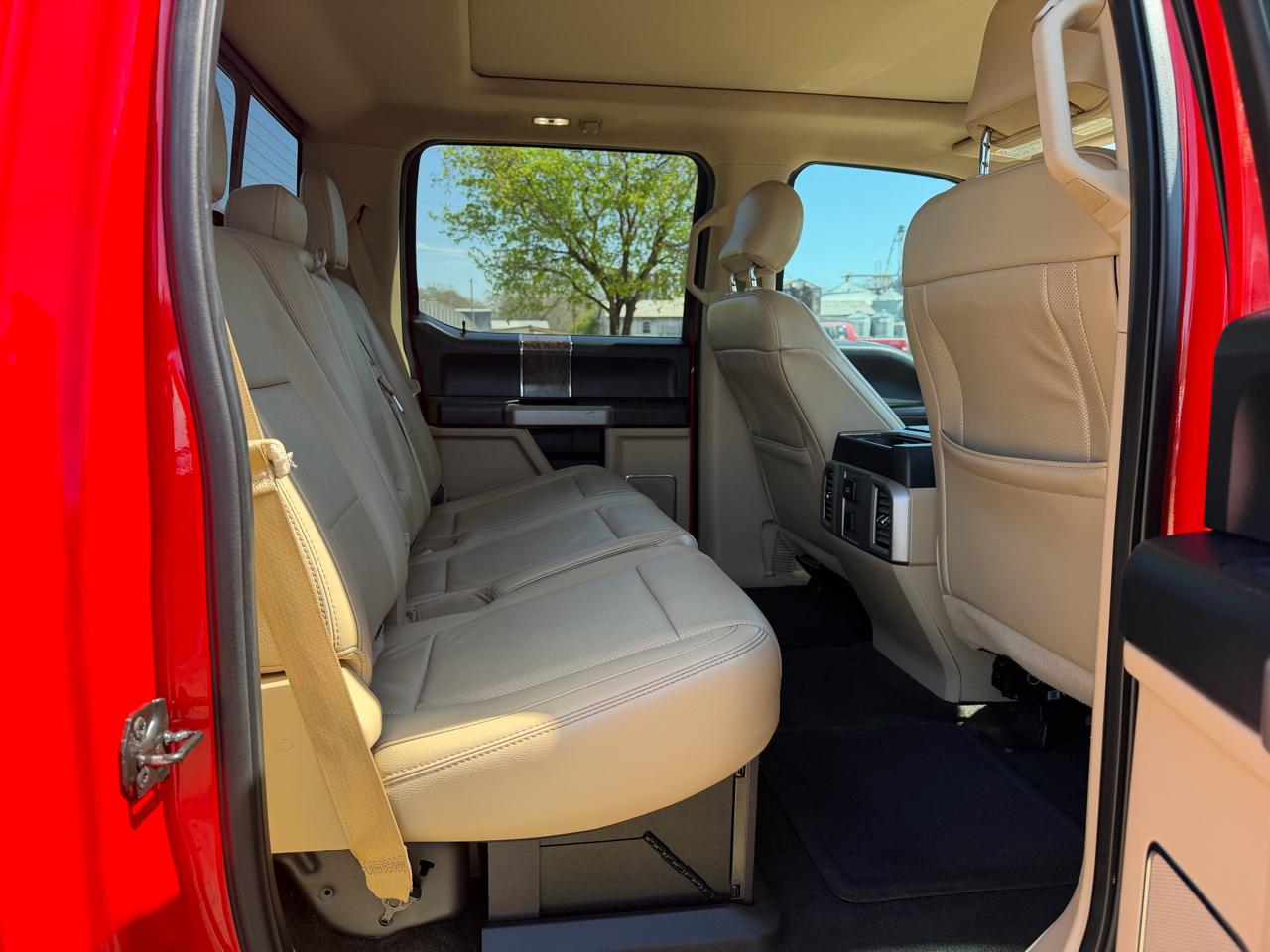 Ford Super Duty F-250 SRW Lariat 4WD Crew Cab 6.75' Box 2017