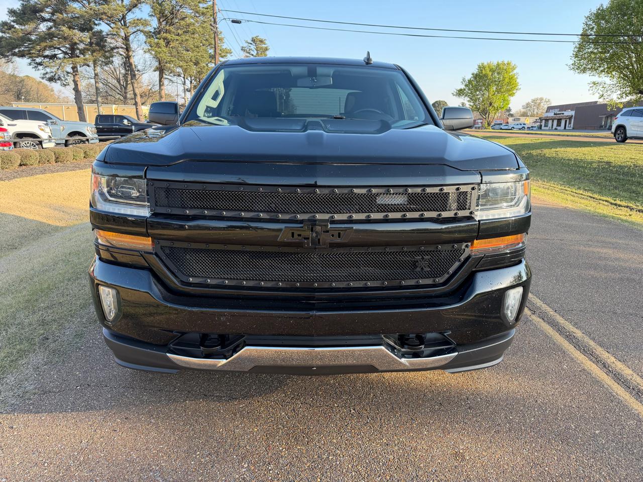Chevrolet Silverado 1500 4WD Crew Cab 143.5" LT w/2LT 2018