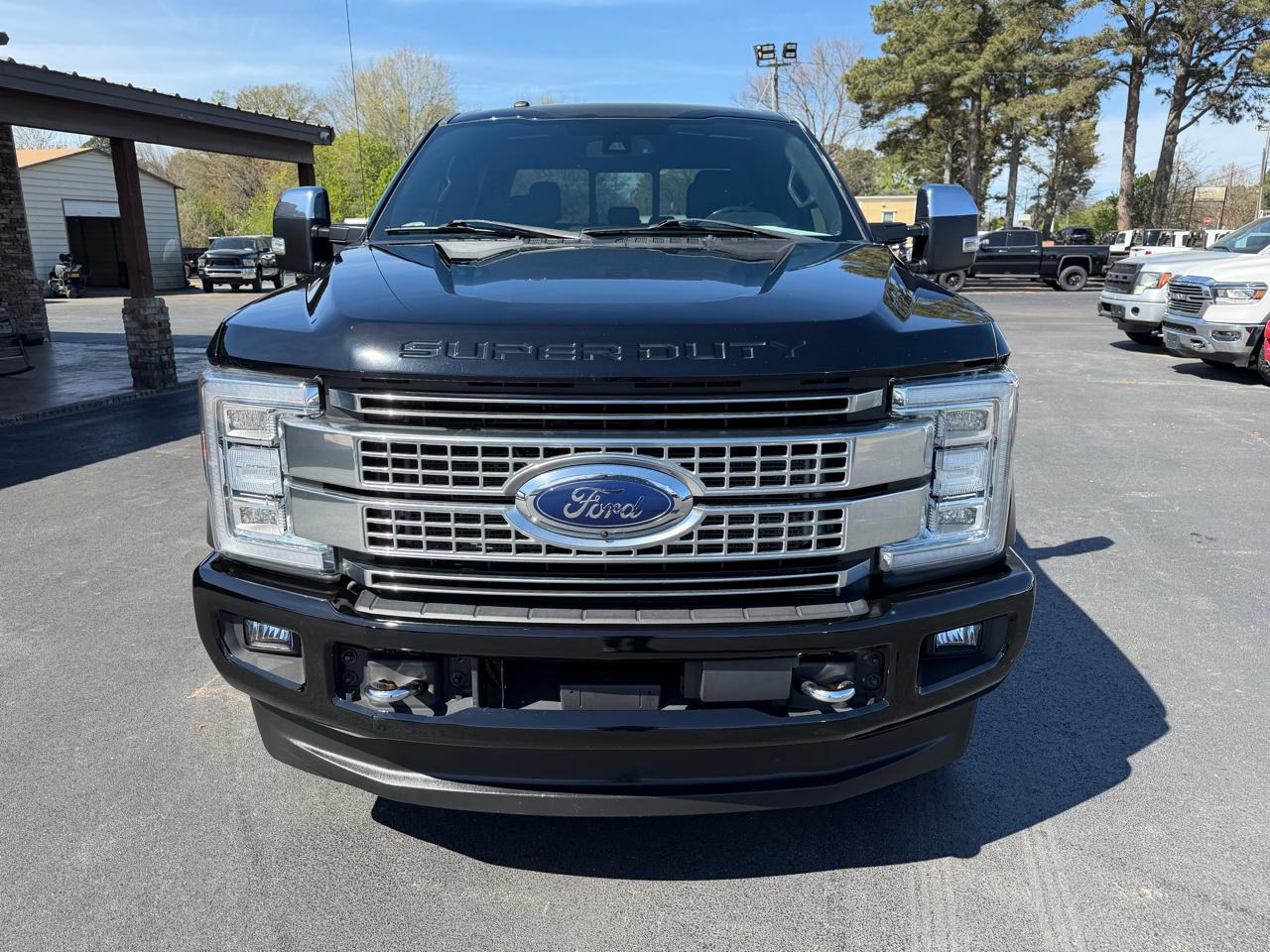 Ford Super Duty F-350 SRW Platinum 4WD Crew Cab 6.75' Box 2017