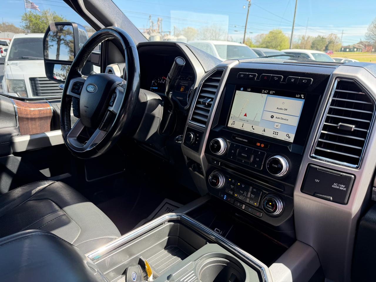 Ford Super Duty F-350 SRW Platinum 4WD Crew Cab 6.75' Box 2017