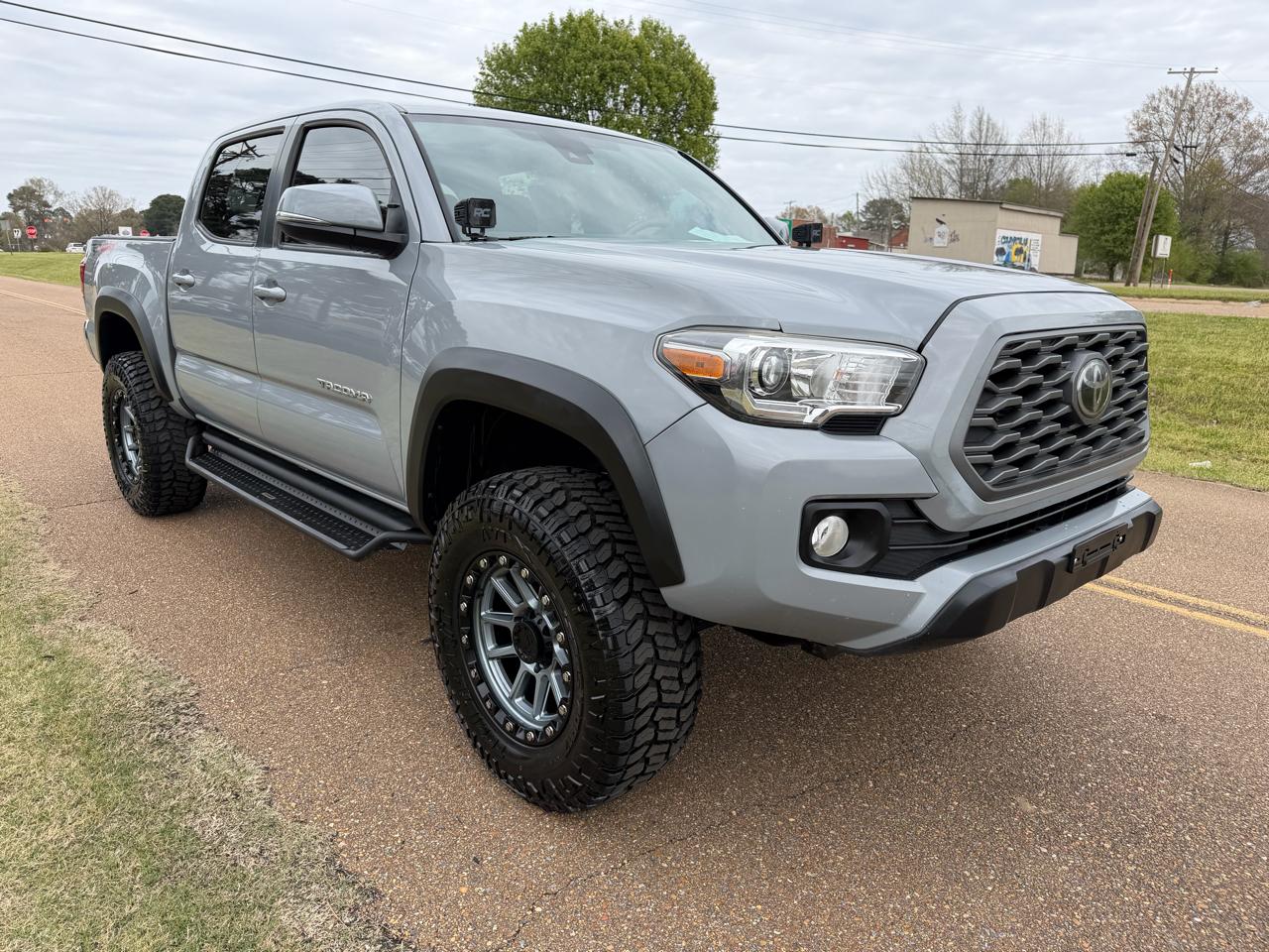 Toyota Tacoma 4WD TRD Off Road Double Cab 5' Bed V6 MT (Natl) 2020