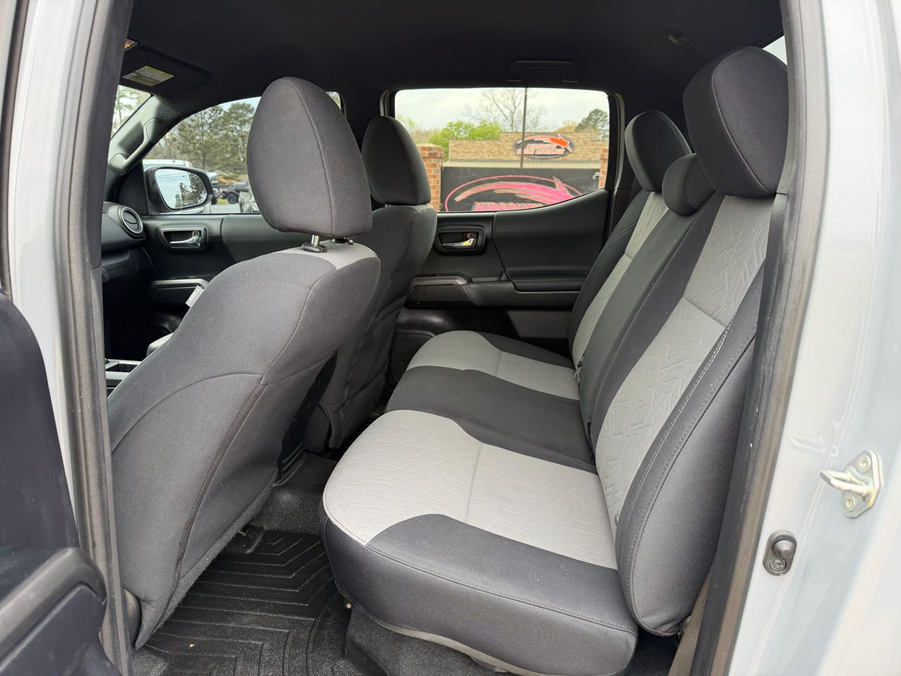 Toyota Tacoma 4WD TRD Off Road Double Cab 5' Bed V6 MT (Natl) 2020