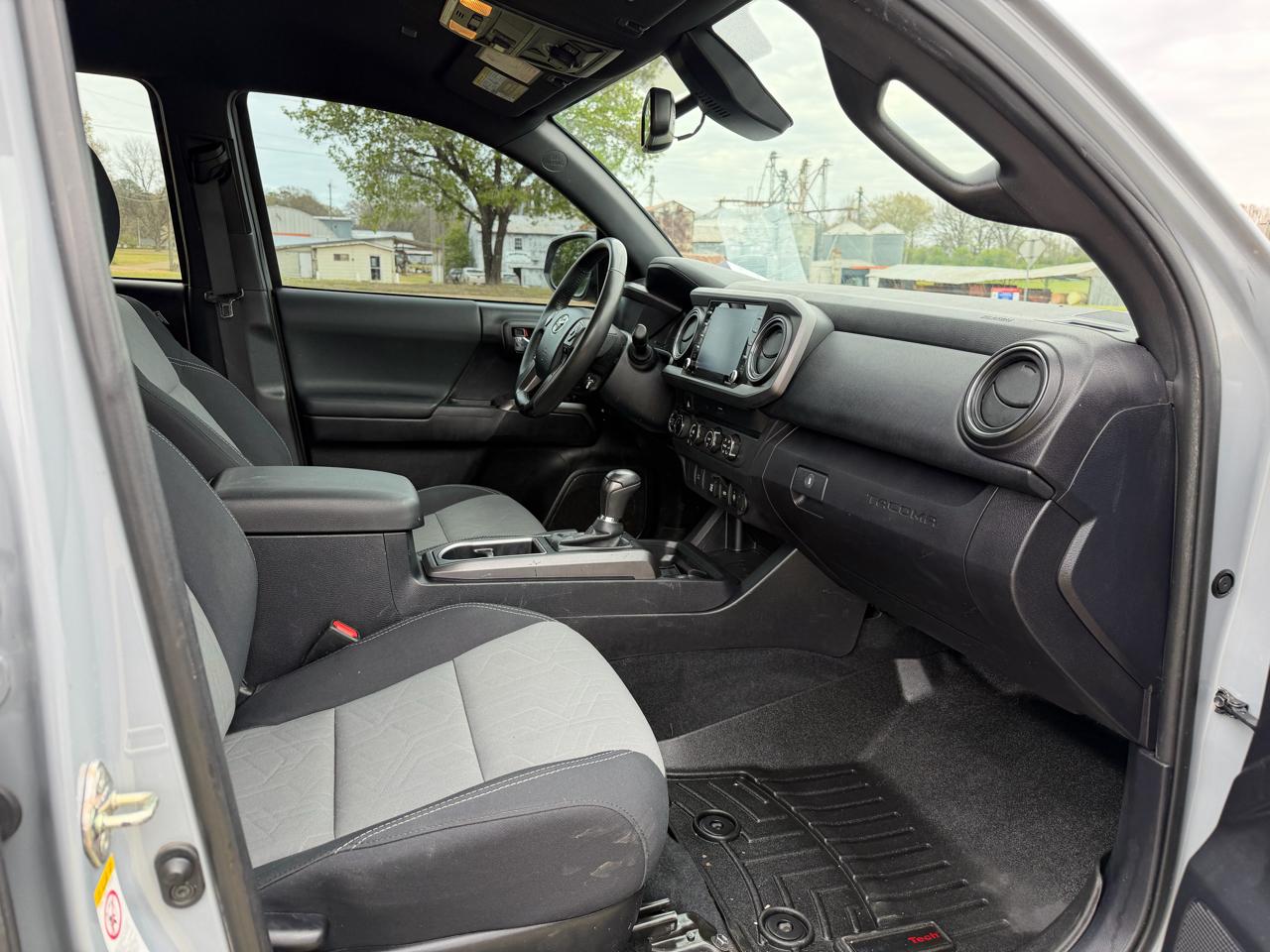 Toyota Tacoma 4WD TRD Off Road Double Cab 5' Bed V6 MT (Natl) 2020