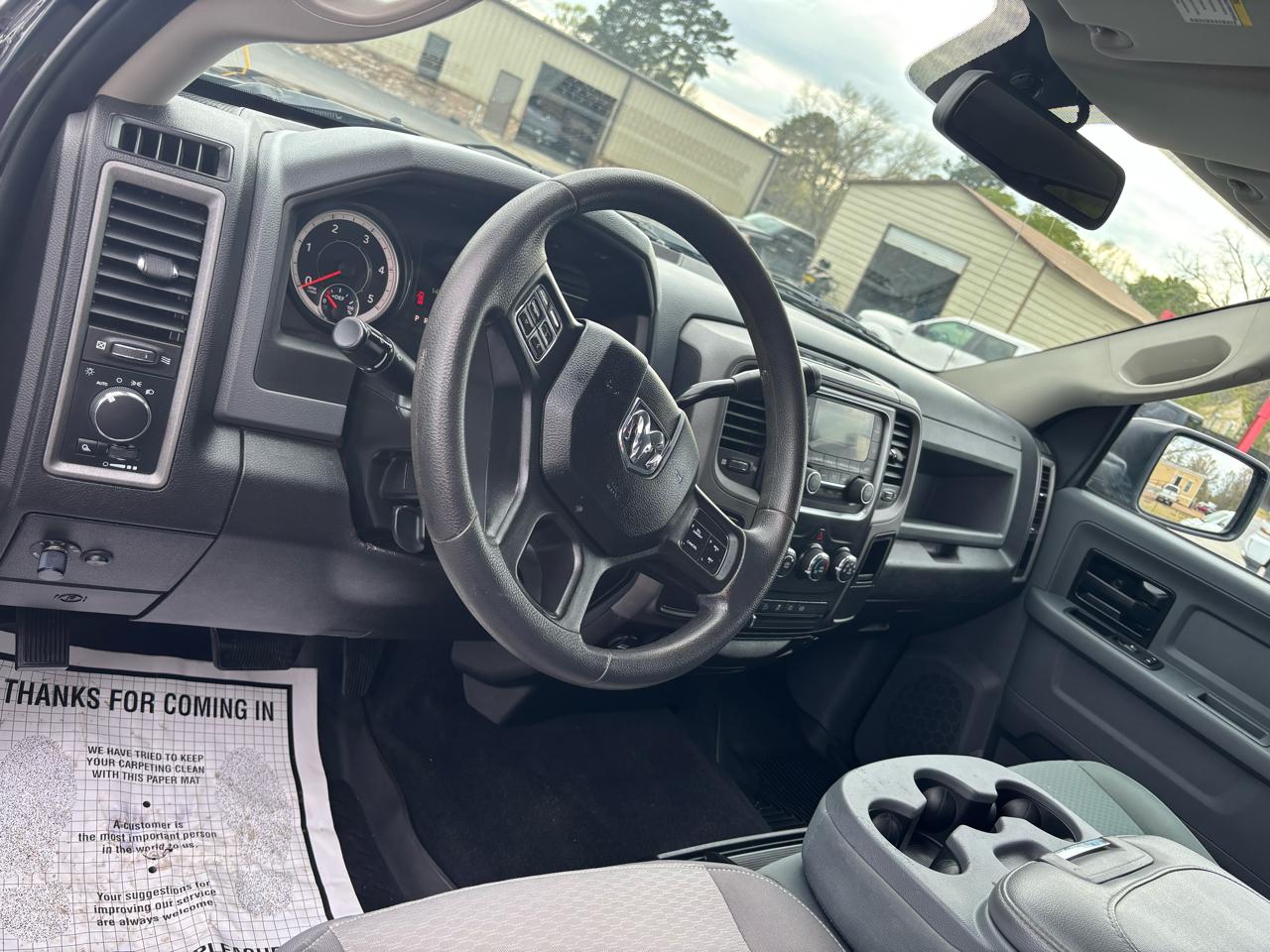 RAM 2500 Tradesman 4x4 Crew Cab 6'4" Box 2018