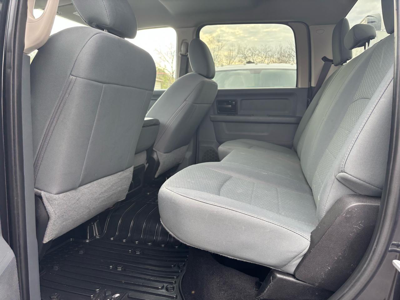 RAM 2500 Tradesman 4x4 Crew Cab 6'4" Box 2018
