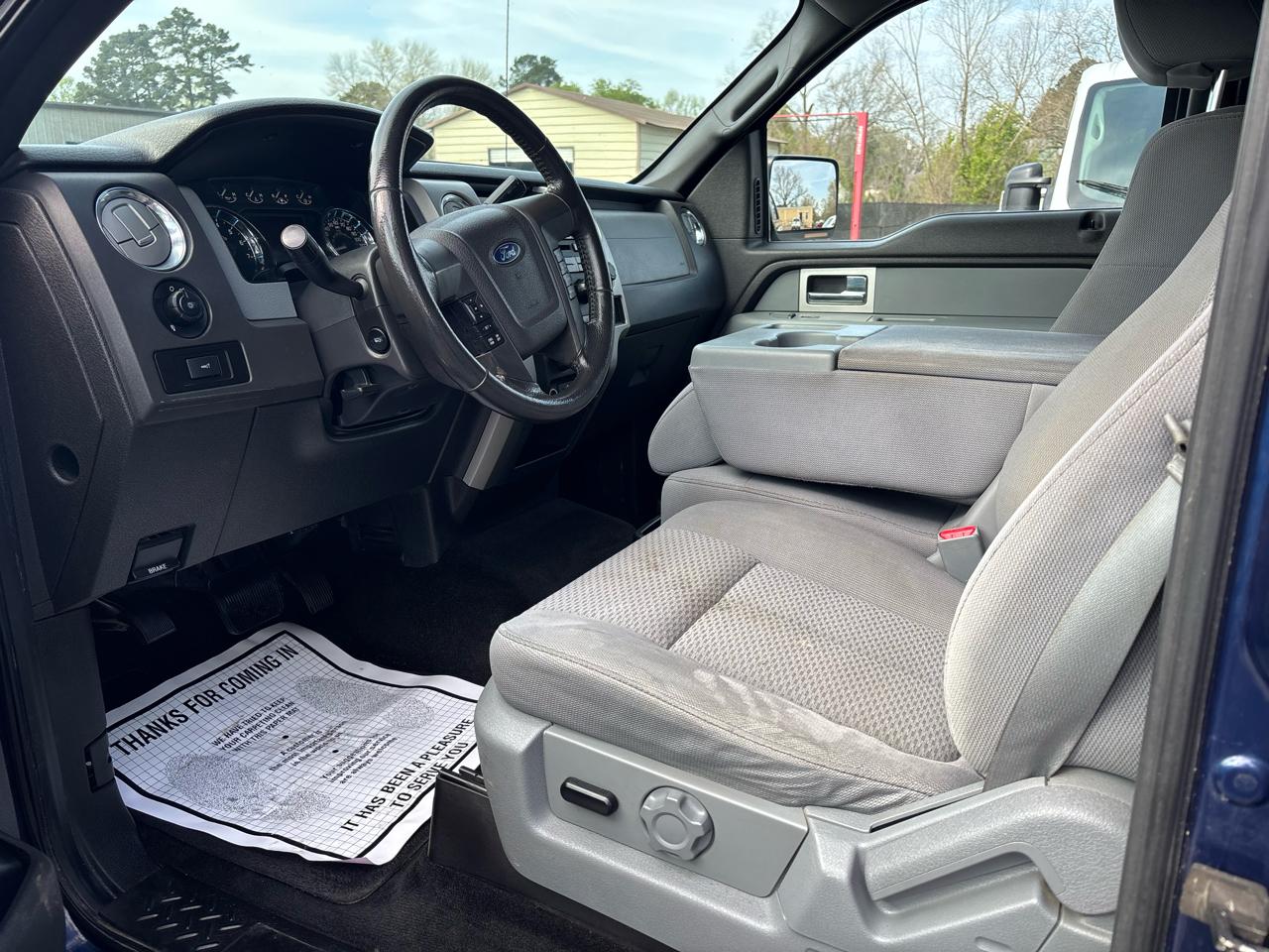 Ford F-150 4WD SuperCrew 145" XLT 2011