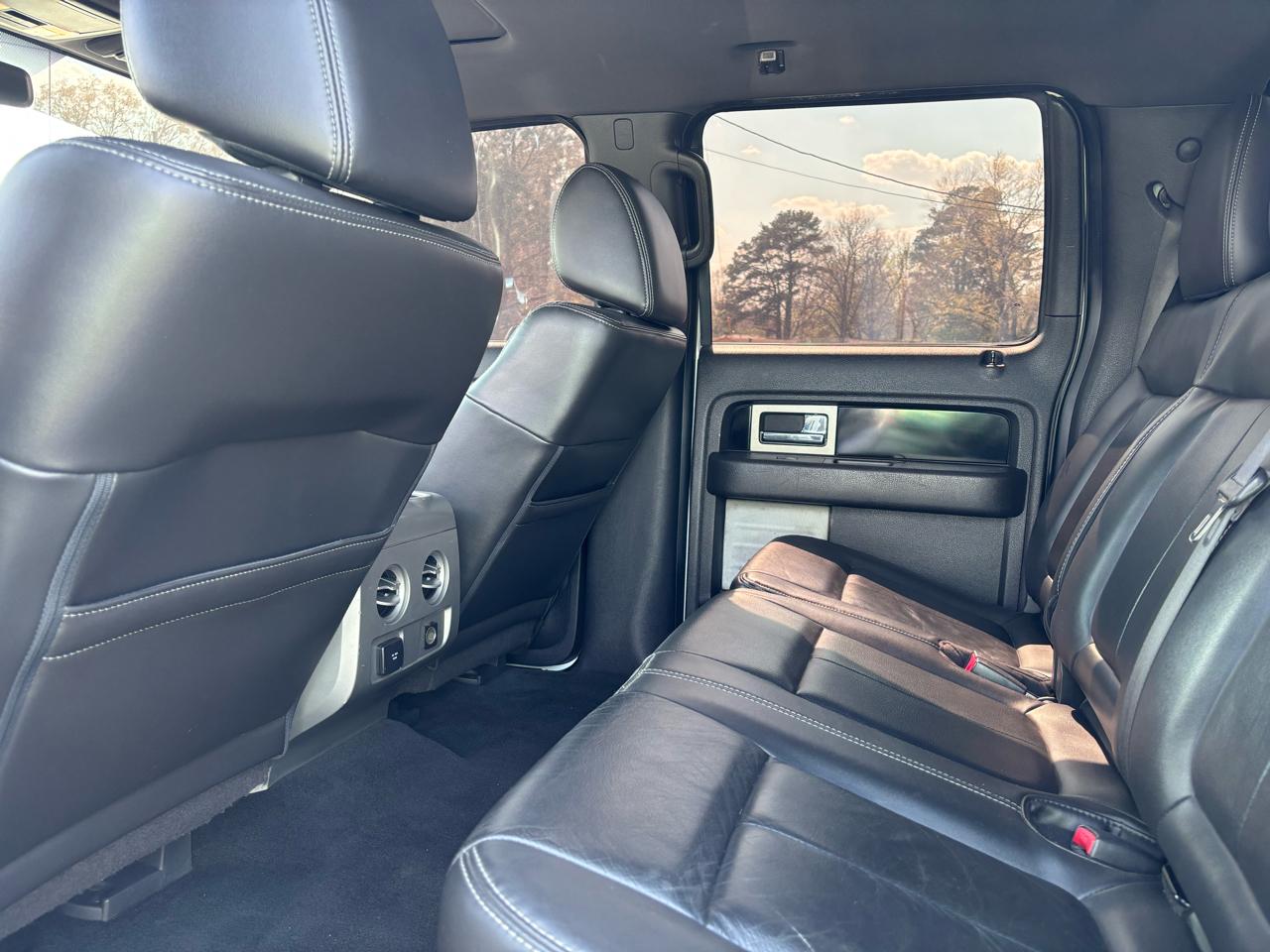 Ford F-150 2WD SuperCrew 145" Lariat 2011