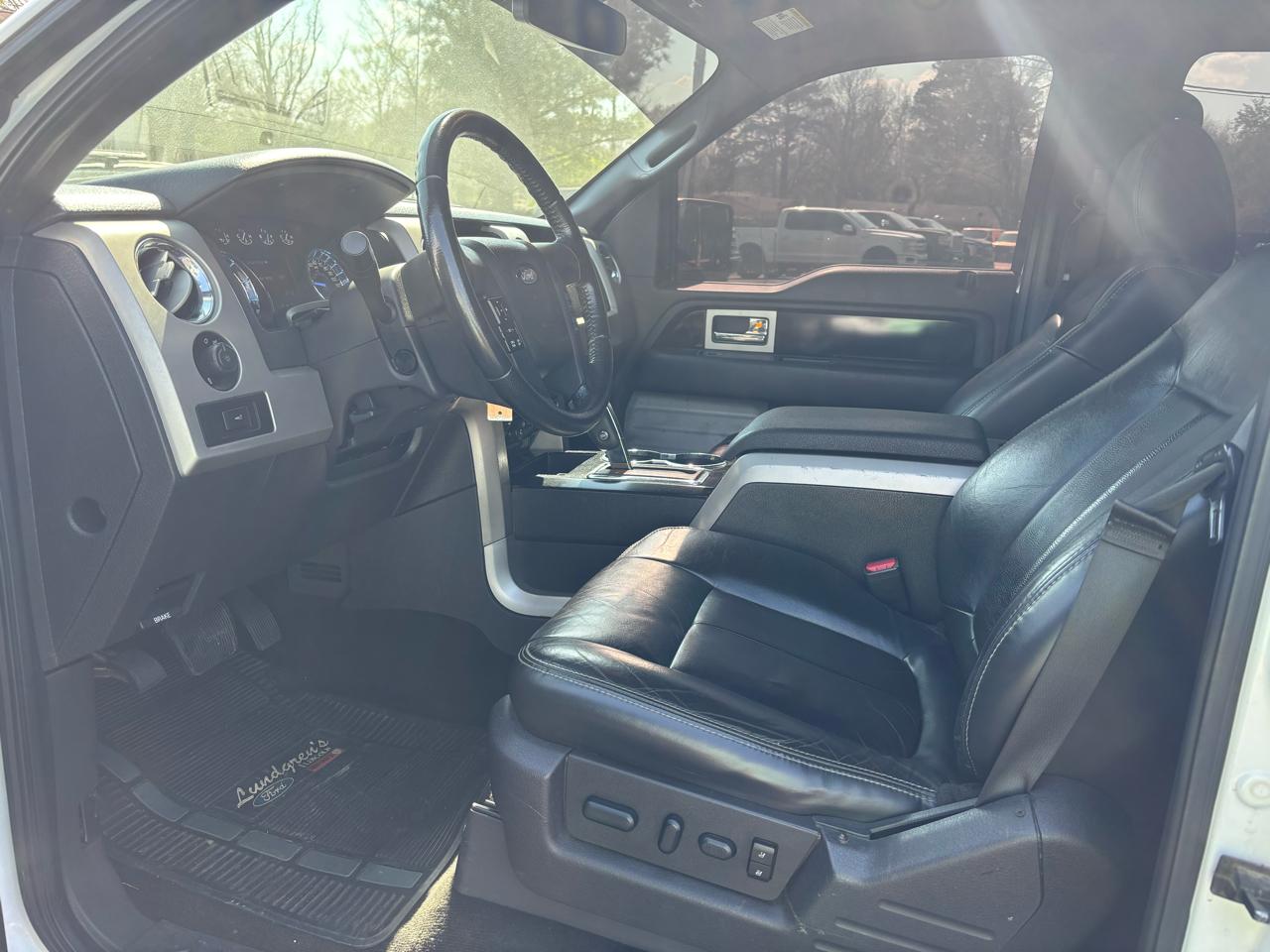 Ford F-150 2WD SuperCrew 145" Lariat 2011