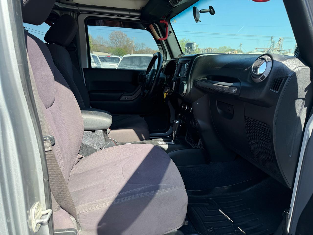 Jeep Wrangler Unlimited 4WD 4dr Sport 2013