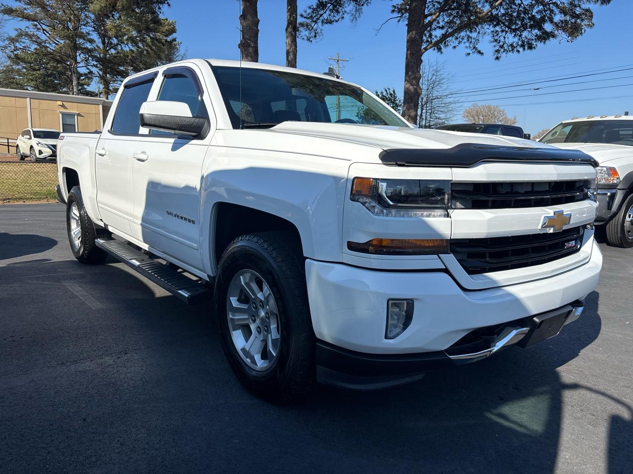 Chevrolet Silverado 1500 4WD Crew Cab 143.5" LT w/2LT 2016