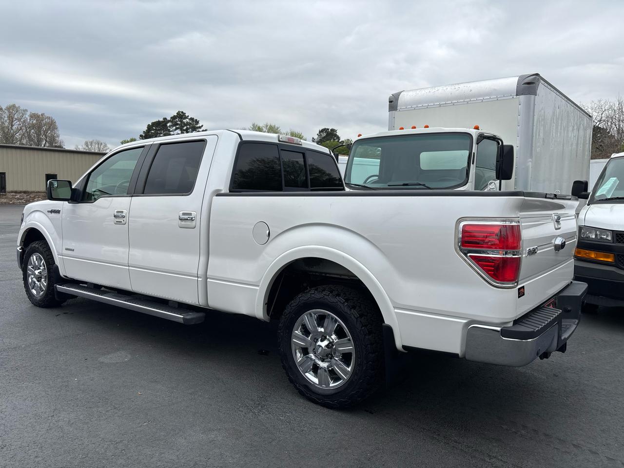 Ford F-150 2WD SuperCrew 157" Lariat 2011