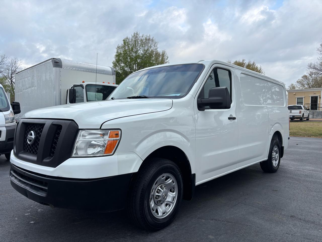 Nissan NV Cargo NV2500 HD Standard Roof V6 SV 2020
