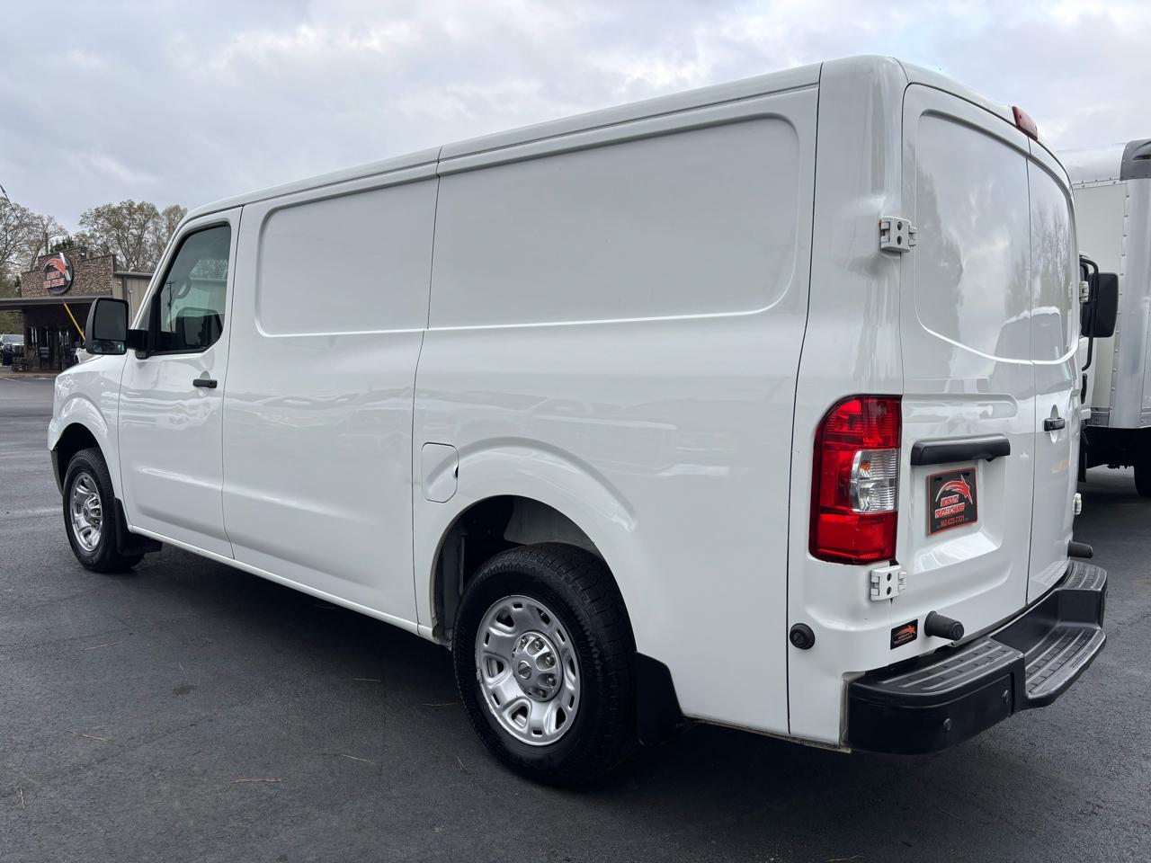 Nissan NV Cargo NV2500 HD Standard Roof V6 SV 2020