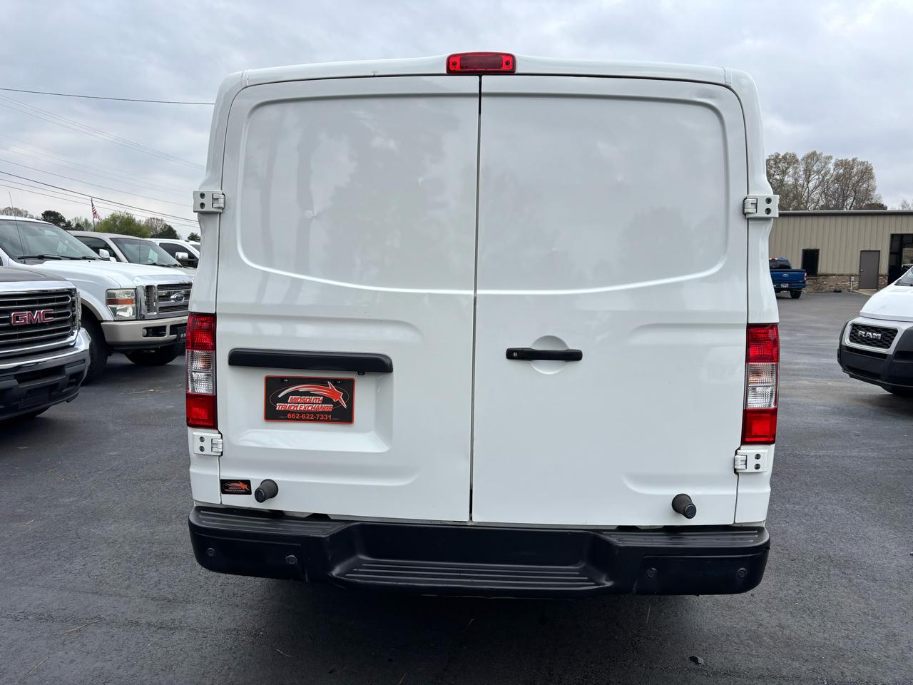 Nissan NV Cargo NV2500 HD Standard Roof V6 SV 2020