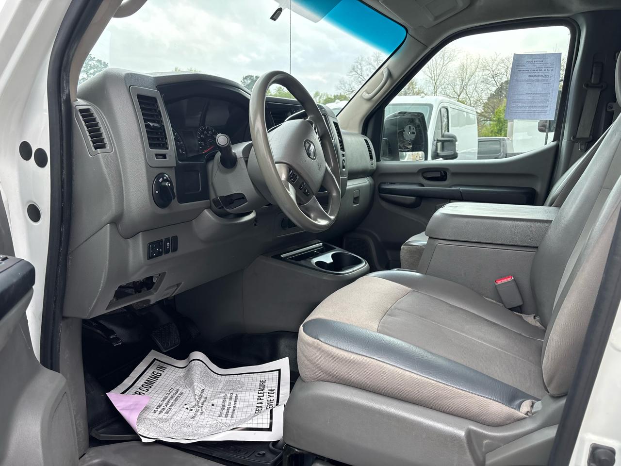 Nissan NV Cargo NV2500 HD Standard Roof V6 SV 2020