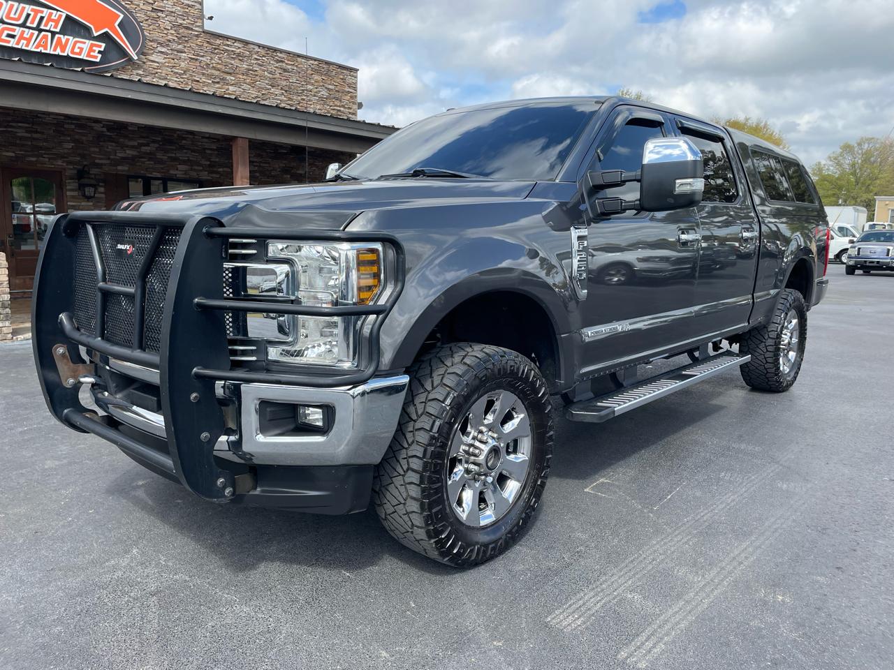 Ford Super Duty F-250 SRW Lariat 4WD Crew Cab 8' Box 2018