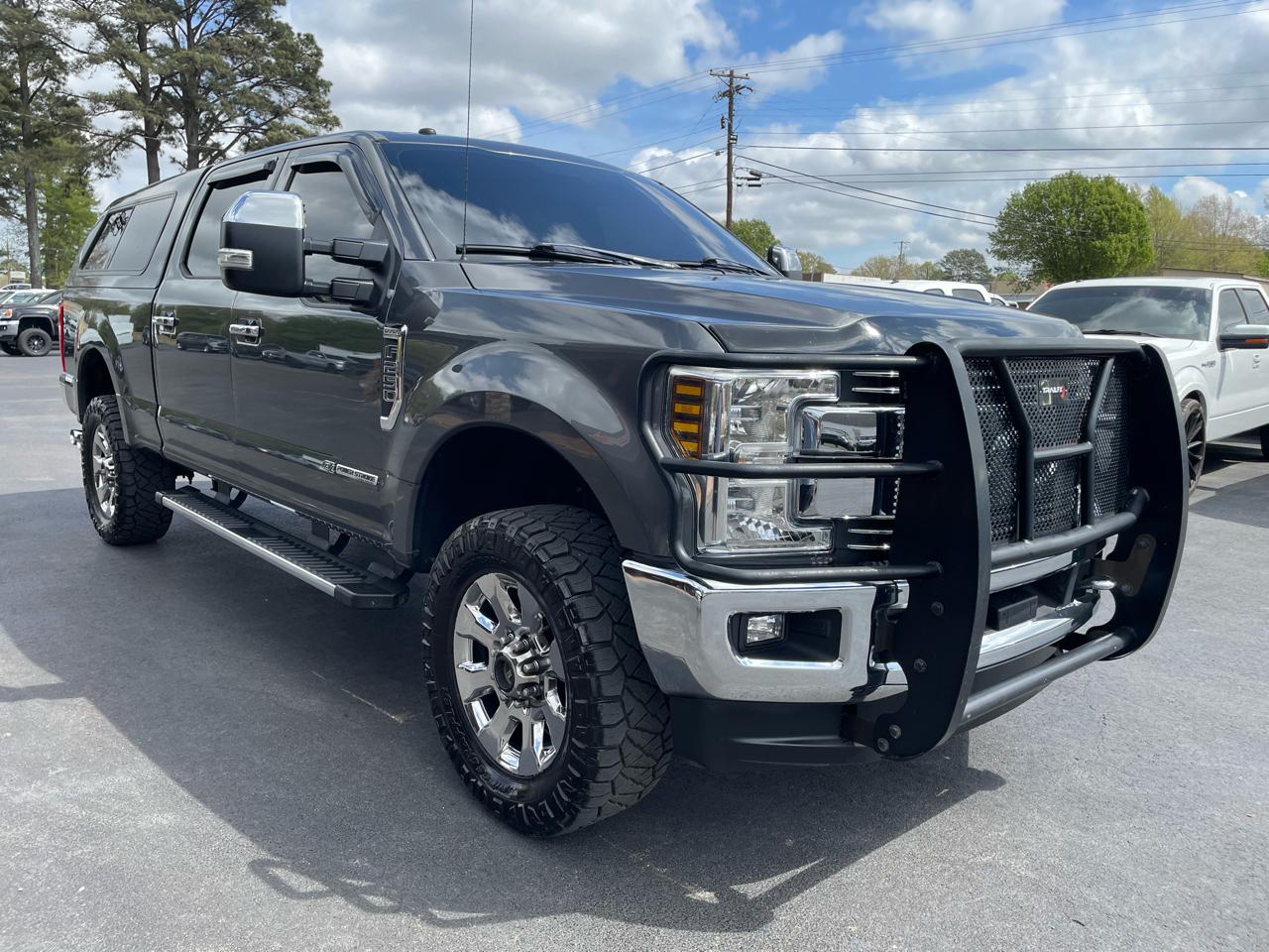 Ford Super Duty F-250 SRW Lariat 4WD Crew Cab 8' Box 2018
