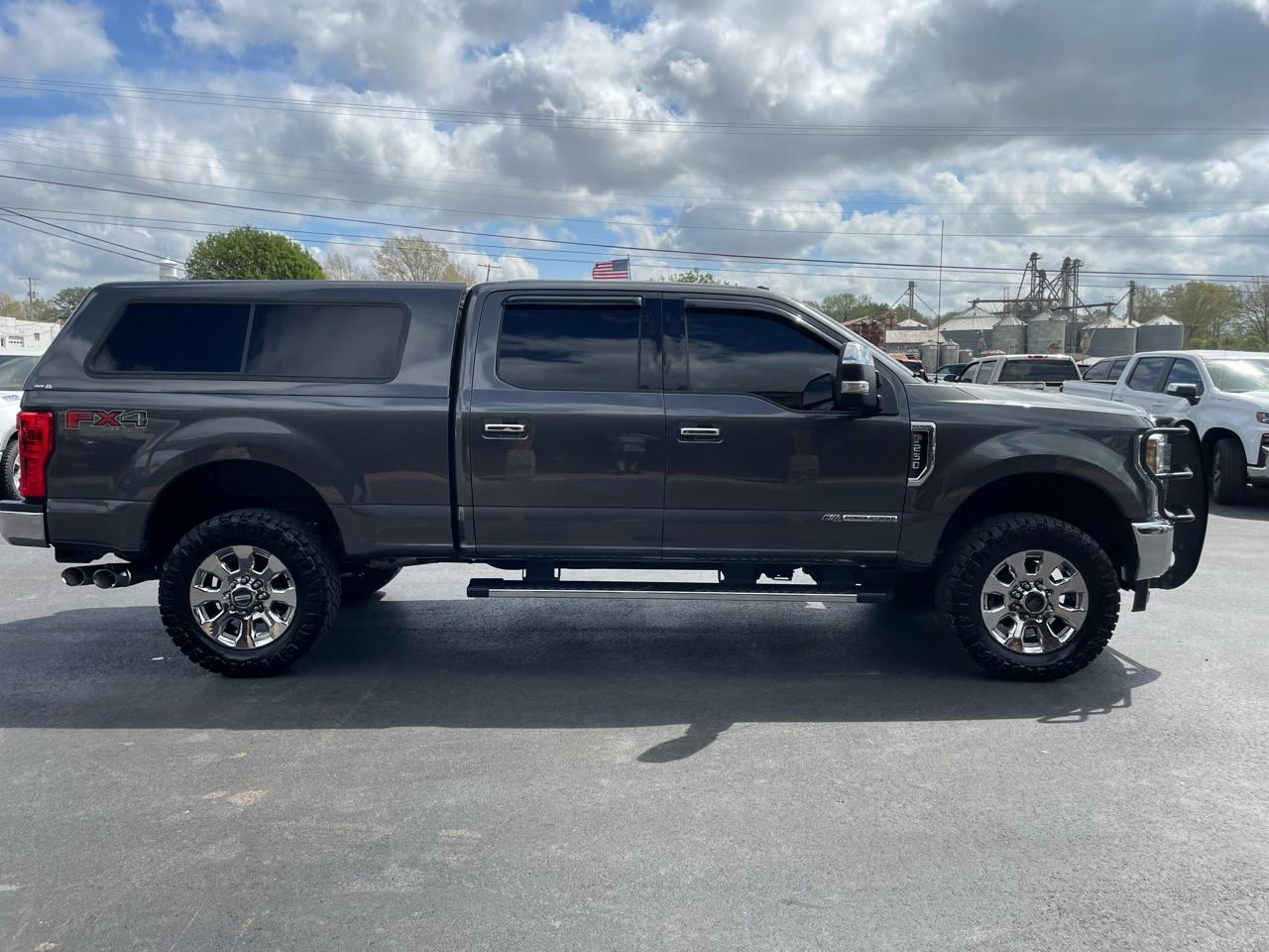 Ford Super Duty F-250 SRW Lariat 4WD Crew Cab 8' Box 2018