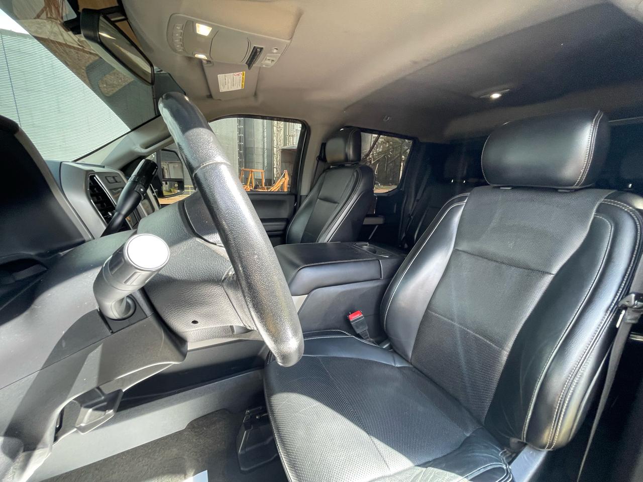 Ford Super Duty F-250 SRW Lariat 4WD Crew Cab 8' Box 2018