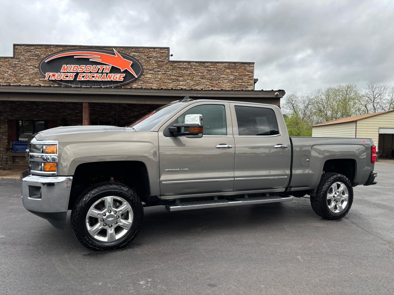 Chevrolet Silverado 2500HD 4WD Crew Cab 153.7" LTZ 2017