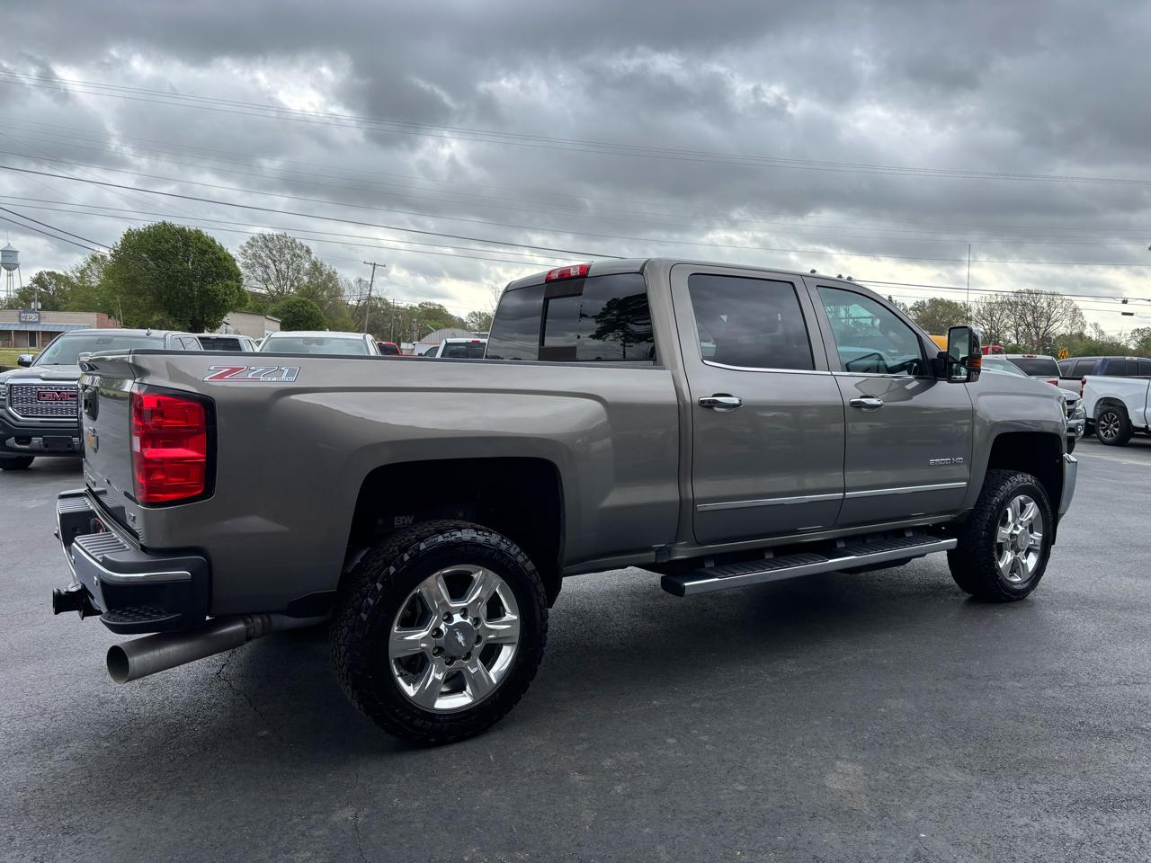 Chevrolet Silverado 2500HD 4WD Crew Cab 153.7" LTZ 2017