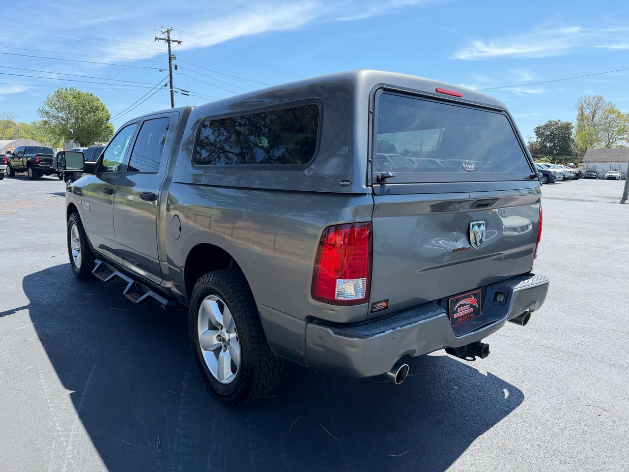 RAM 1500 2WD Crew Cab 140.5" Express 2013