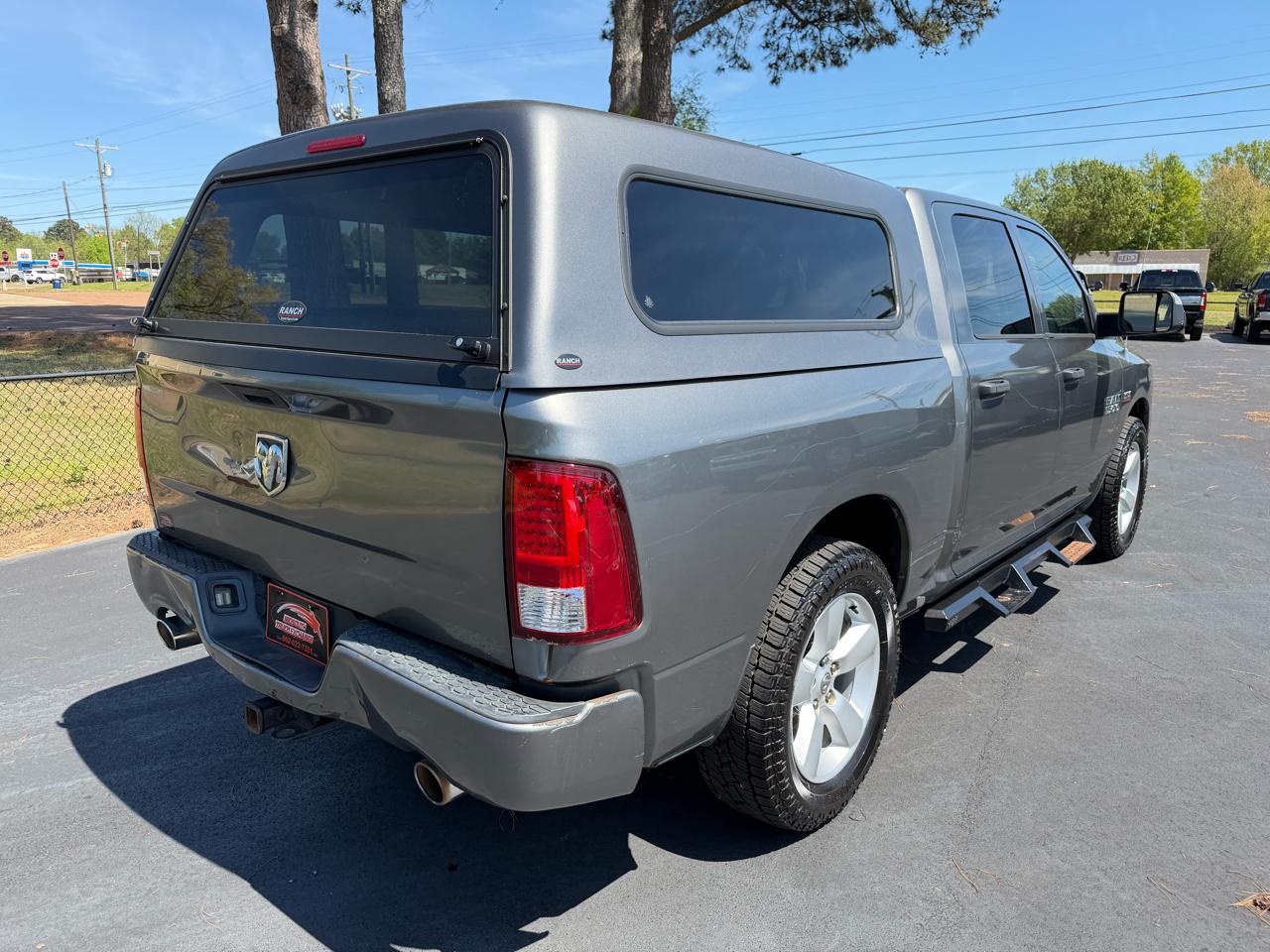 RAM 1500 2WD Crew Cab 140.5" Express 2013
