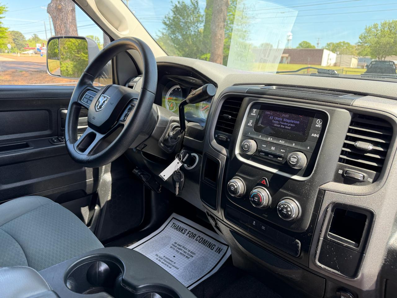 RAM 1500 2WD Crew Cab 140.5" Express 2013