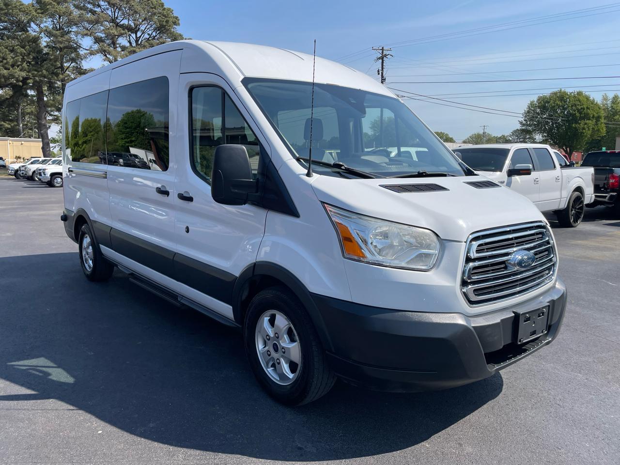 Ford Transit Wagon T-350 148" Med Roof XLT Sliding RH Dr 2017