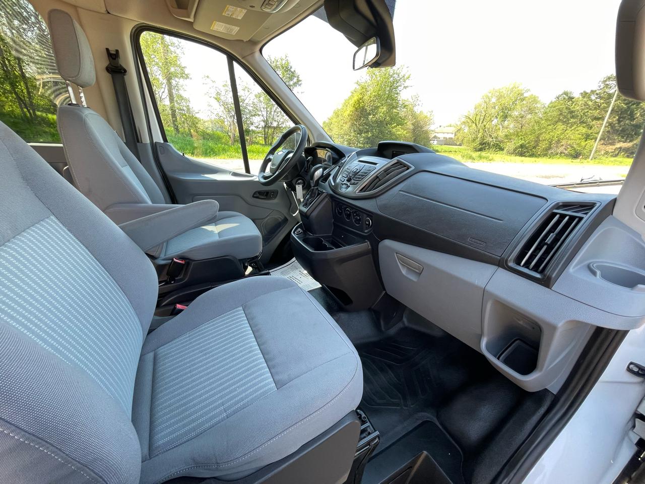 Ford Transit Wagon T-350 148" Med Roof XLT Sliding RH Dr 2017