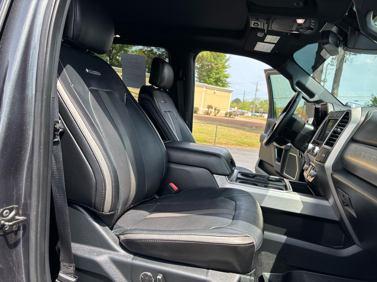 Ford Super Duty F-250 SRW Platinum 4WD Crew Cab 6.75' Box 2019