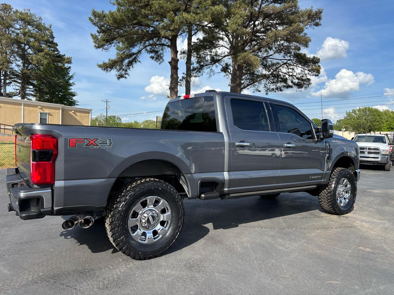 Ford Super Duty F-250 SRW Lariat 4WD Crew Cab 6.75' Box 2024