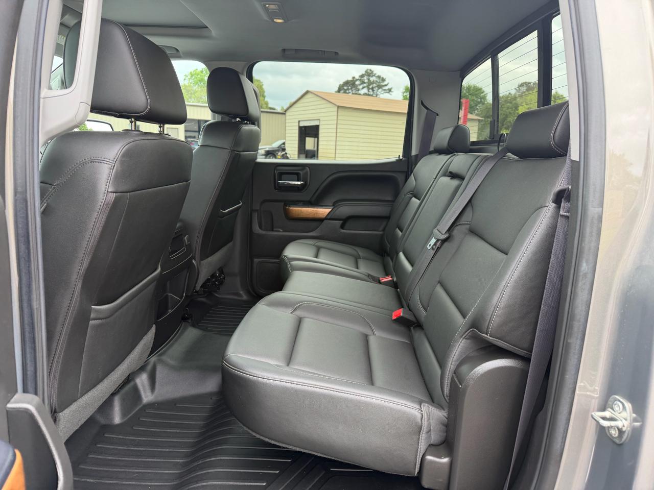 Chevrolet Silverado 1500 4WD Crew Cab 143.5" LTZ w/1LZ 2017